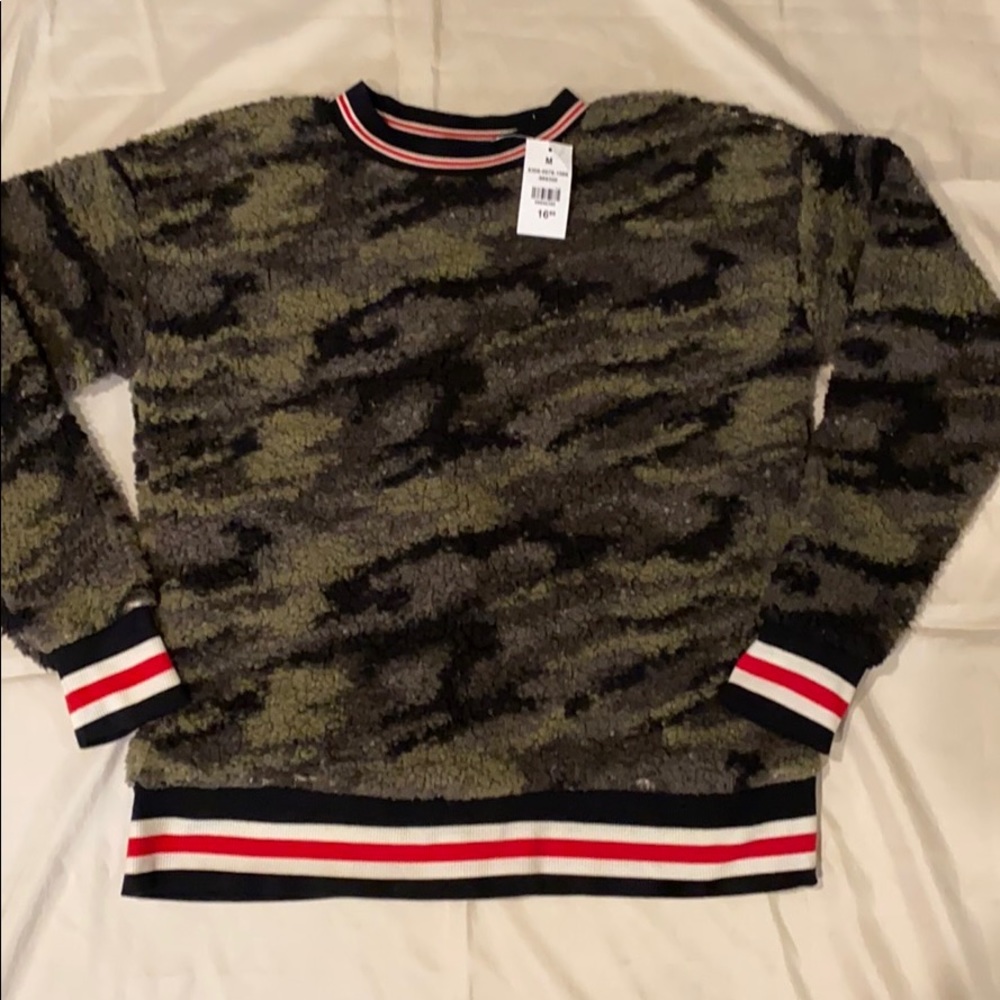 ~Derek ♥️ Heart~ Camouflage Sweatshirt